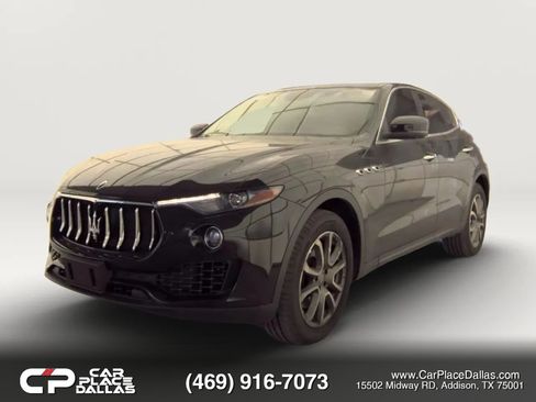 Used 2017 Maserati Levante AWD/4WD image 4