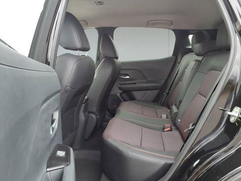 New 2026 Nissan Kicks SR FWD image 9