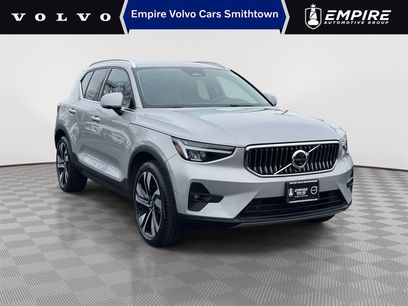 Certified 2023 Volvo XC40 B5 Plus w/ Protection Package Premier