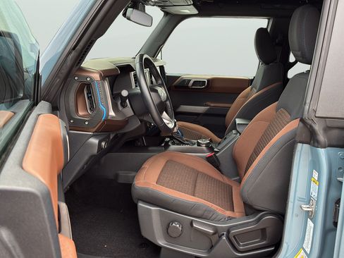 Used 2022 Ford Bronco Outer Banks AWD/4WD image 13