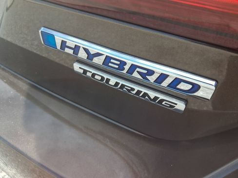 Certified 2017 Honda Accord Touring image 11