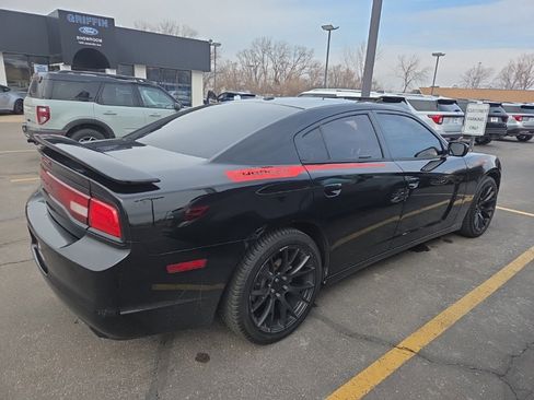 Used 2014 Dodge Charger SXT w/ Blacktop Package image 3