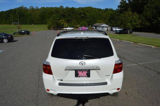 Used 2010 Toyota Highlander SE AWD/4WD image 10