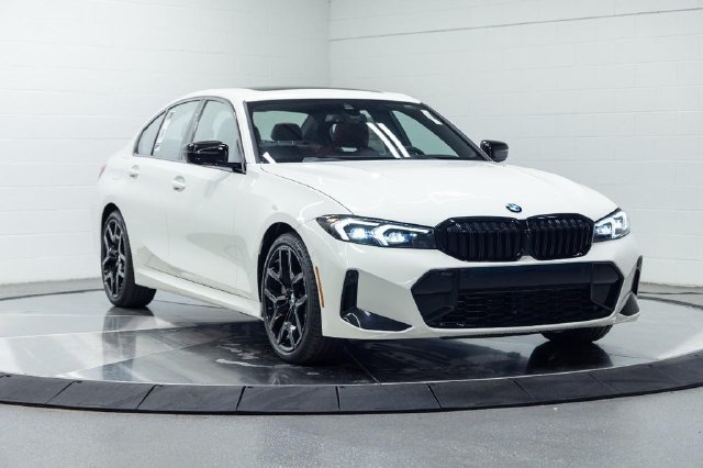New 2026 BMW 330i xDrive Sedan w/ M Sport Package AWD/4WD image 5