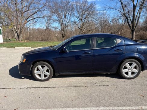 Used 2013 Dodge Avenger R/T w/ Sun/Sound Group image 15