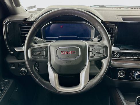 Used 2023 GMC Sierra 1500 SLT w/ SLT Premium Package AWD/4WD image 17