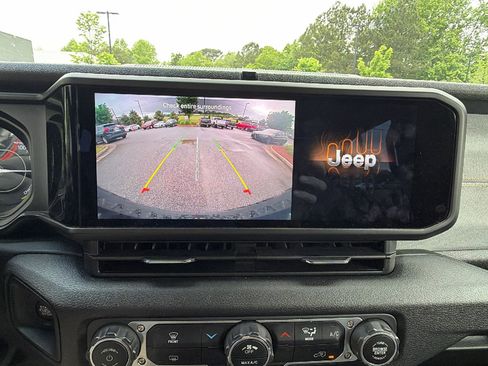 Used 2025 Jeep Wrangler Unlimited Sport S 4xe AWD/4WD image 32