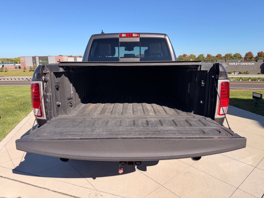 Used 2017 RAM 1500 Laramie AWD/4WD image 29