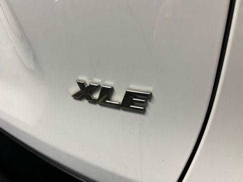 Used 2020 Toyota RAV4 XLE w/ Convenience Package image 31