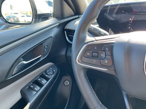 Used 2024 Buick Envista Avenir image 19