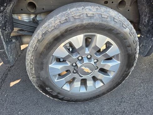 Used 2024 Chevrolet Silverado 2500 LT w/ All Star Edition AWD/4WD image 30