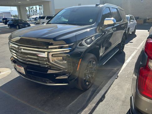 Used 2025 Chevrolet Tahoe Premier AWD/4WD image 1