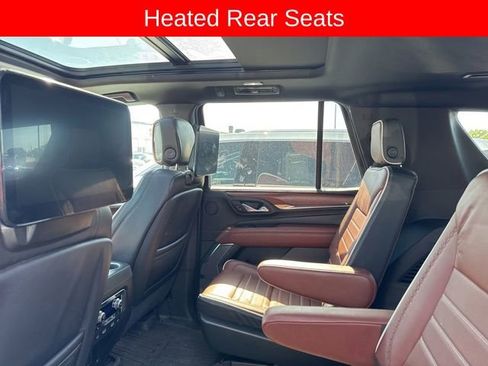 Used 2023 GMC Yukon Denali Ultimate AWD/4WD image 12