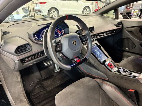 Used 2024 Lamborghini Huracan Tecnica image 12