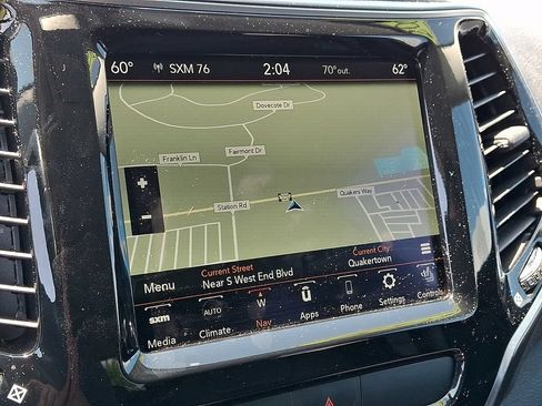 Used 2019 Jeep Cherokee Limited AWD/4WD image 18
