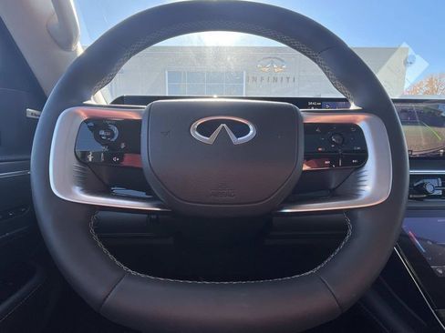 Certified 2025 INFINITI QX80 Pure AWD/4WD image 24