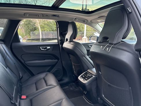 Used 2019 Volvo XC60 T6 Inscription image 11