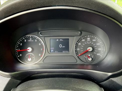 Used 2020 Kia Sorento LX FWD image 13