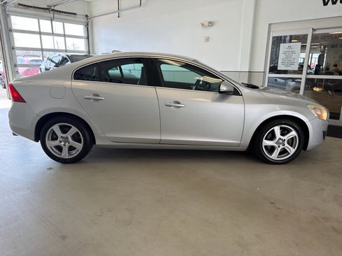 Used 2012 Volvo S60 T5 FWD image 7
