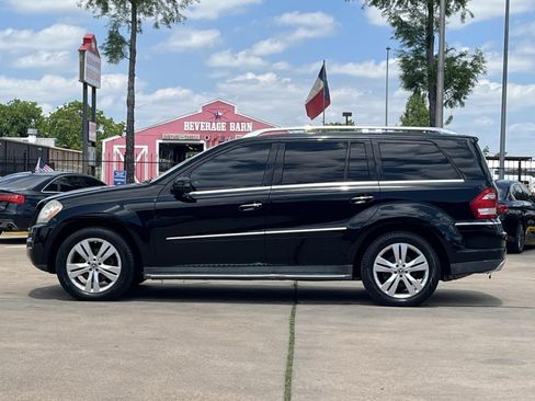 Used 2012 Mercedes-Benz GL 320 BlueTEC 4MATIC image 2