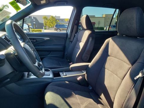 Certified 2022 Honda Pilot Sport image 17