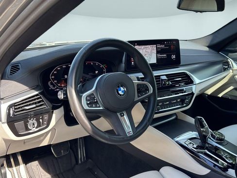 Certified 2023 BMW M550i xDrive w/ Executive Package AWD/4WD image 4