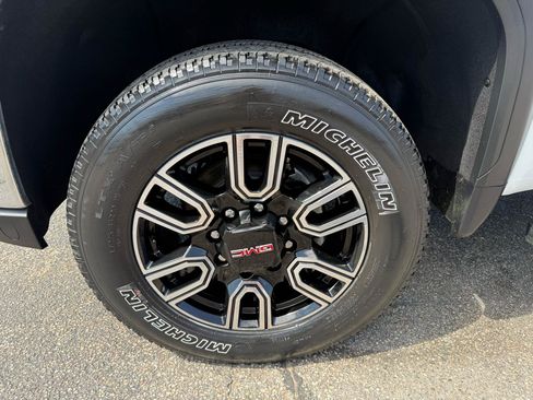 Used 2022 GMC Sierra 3500 Pro w/ Convenience Package AWD/4WD image 4