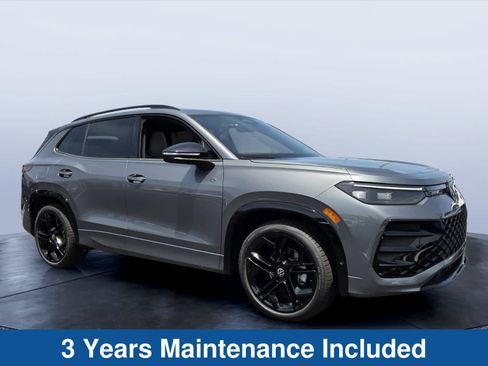 New 2026 Volkswagen Tiguan SE R-Line FWD image 1