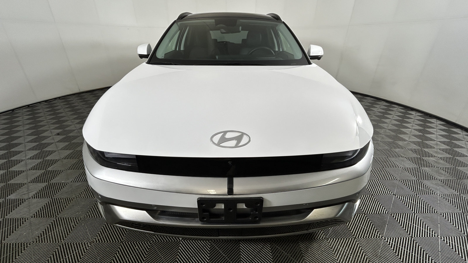 Used 2025 Hyundai Ioniq 5 Limited AWD/4WD image 9