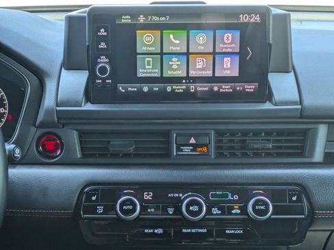 Used 2023 Honda Pilot TrailSport image 21