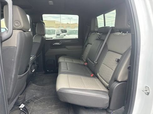 Used 2024 Chevrolet Silverado 2500 ZR2 w/ Technology Package AWD/4WD image 24