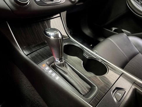 Used 2019 Chevrolet Impala LT FWD image 26