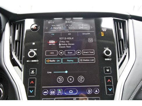 Used 2025 Subaru Outback Premium w/ Popular Package #1A AWD/4WD image 22