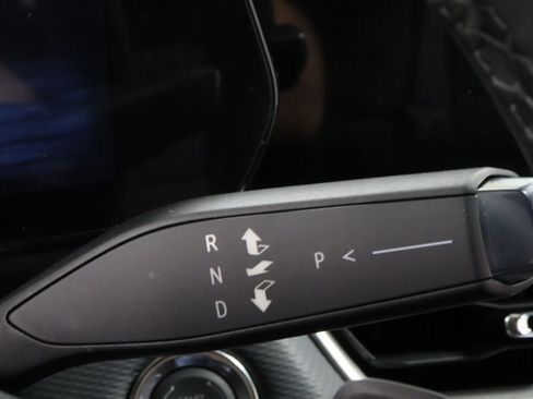 New 2026 Chevrolet Equinox LT FWD image 17