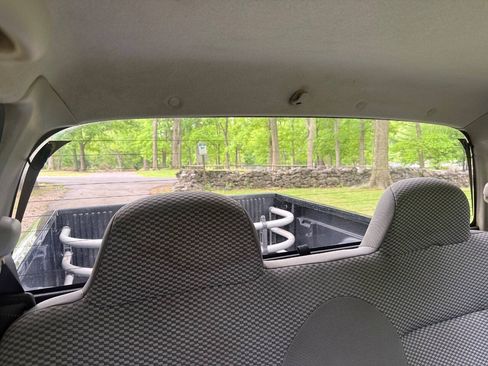 Used 2002 Nissan Frontier SE AWD/4WD image 97