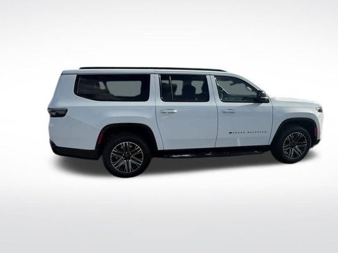 New 2026 Jeep Grand Wagoneer L 4WD w/ Premium Group I image 41