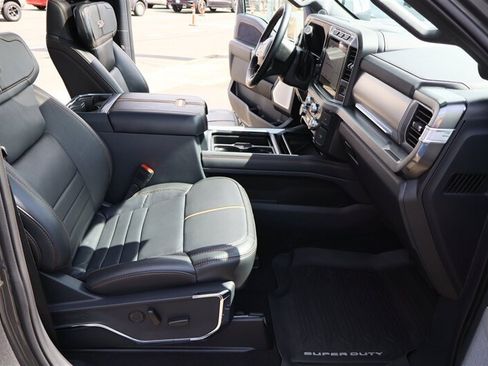 Used 2024 Ford F350 Platinum AWD/4WD image 17