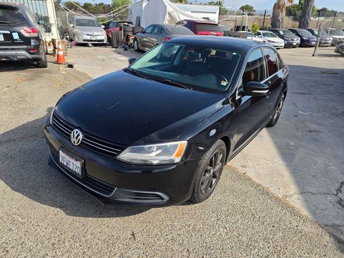 Used 2014 Volkswagen Jetta SE FWD image 9