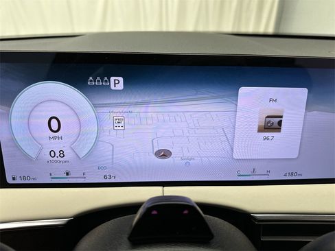 Used 2026 Genesis GV70 2.5T Advanced image 15