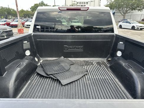 Used 2025 GMC Sierra 1500 SLT AWD/4WD image 23