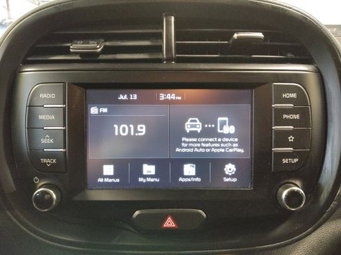 Used 2021 Kia Soul LX FWD image 25