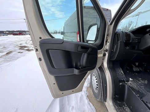 New 2026 RAM ProMaster 2500 w/ Premium Convenience Group FWD image 12