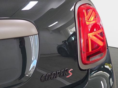 Used 2023 MINI Cooper S w/ MINI Resolute Edition image 30