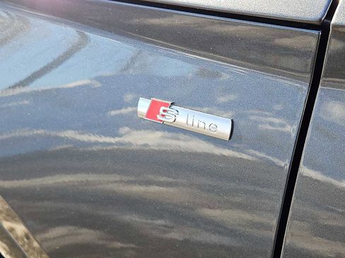 Used 2024 Audi Q5 2.0T Premium Plus w/ Premium Plus Package image 13