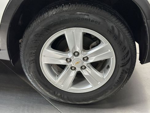 Used 2019 Chevrolet Trax LT w/ LT Convenience Package image 19