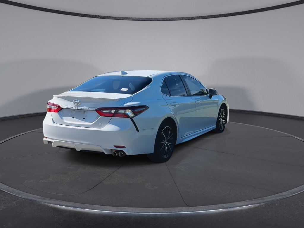 Used 2024 Toyota Camry SE FWD image 8