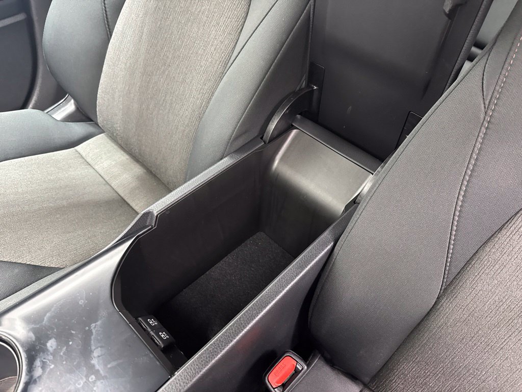 Used 2020 Toyota Camry LE w/ Fleet Convenience Package FWD image 25