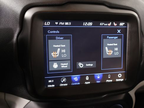 Used 2022 Jeep Renegade Latitude w/ Convenience Group image 8