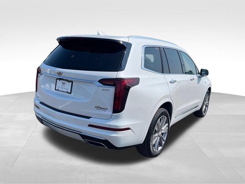 Used 2024 Cadillac XT6 Premium Luxury w/ LPO, Floor Liner Package AWD/4WD image 5