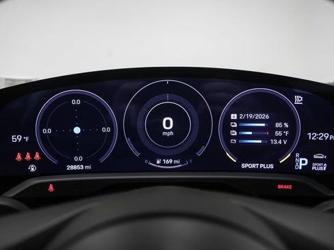 Certified 2021 Porsche Taycan Turbo image 36